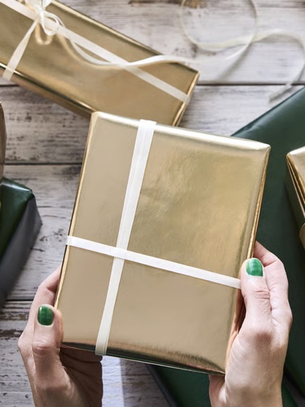 Gold Gift Wrap Set - Holiday Wrapping Paper